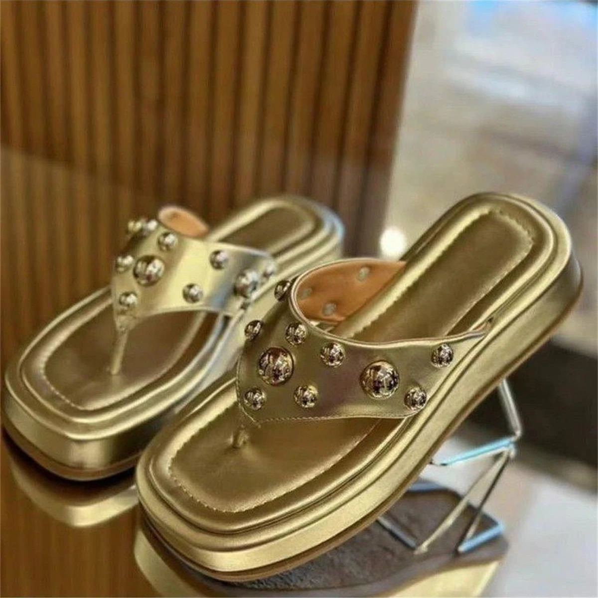 Golden Platform Slippers Women Clip Toe Cozy Shoes Walking Dress Sandals Summer Beach Flip Flops Fashion Large Size Female Flats 240613