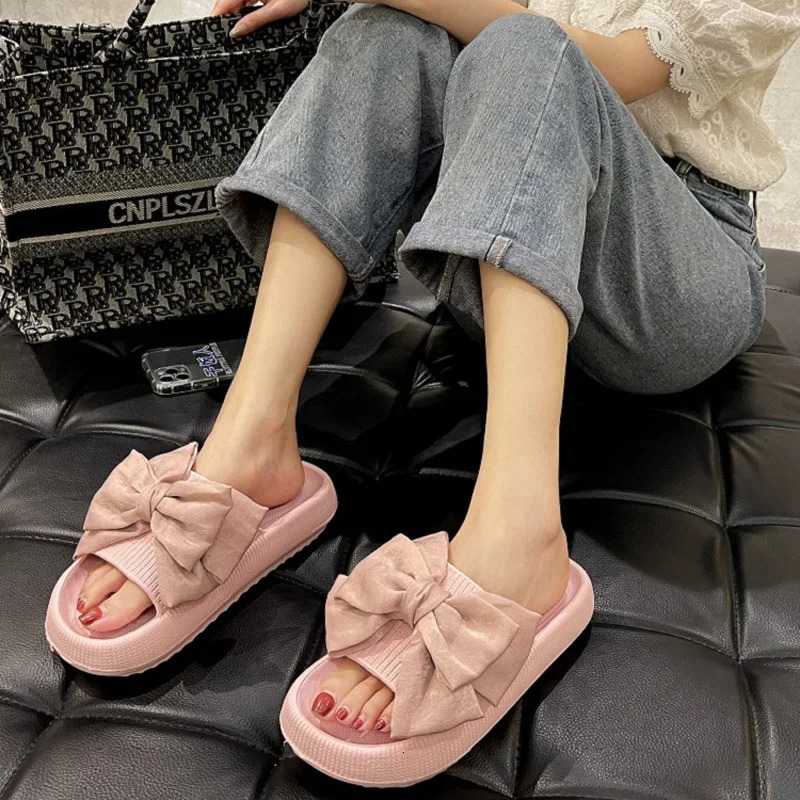 Womens Summer Home Non-Slip Thick Soled High Heels Treading Sandal Slippers 2024 Fashionable Outerwear Bow Slippers 240613