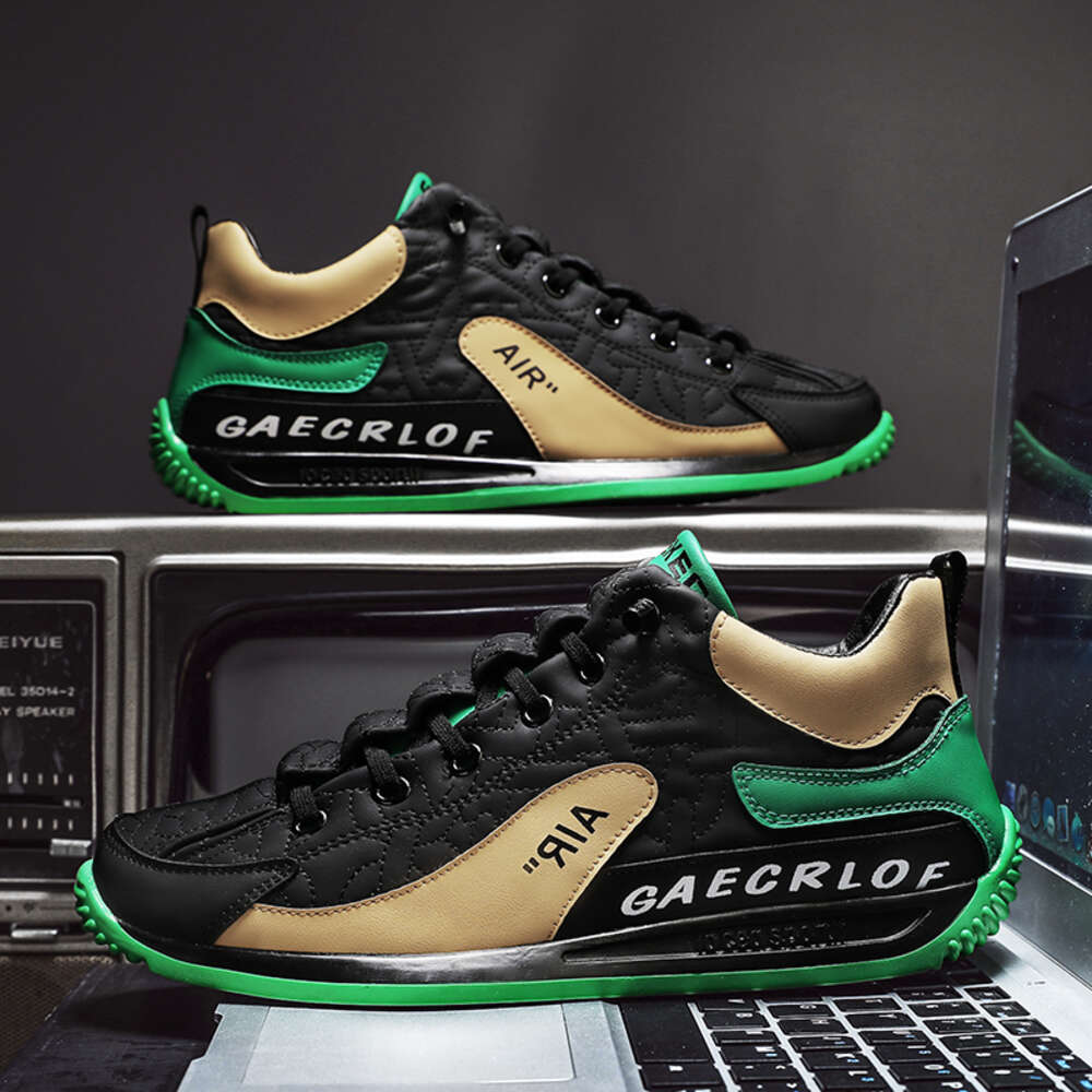 2024 Autumn Men's New Breathable Leather Sports Shoes Versatile Casual Chunky Walking Style