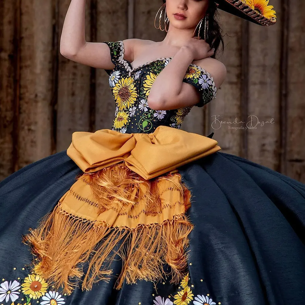 Mexican Embroidered Suower Black Quinceanera 2024 Bow Ball Gown Off Shoulder Charro Sweet 16 Dresses