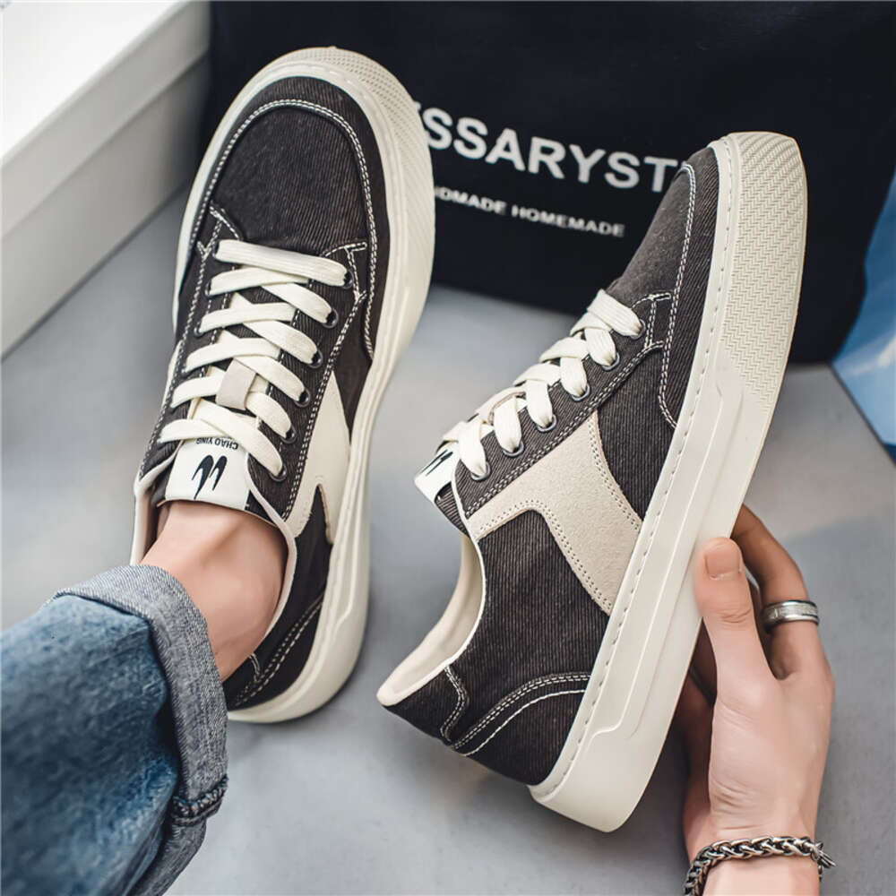 0029 Four Seasons Casual Cloth Men's and Board Shoes at Special Offer Store