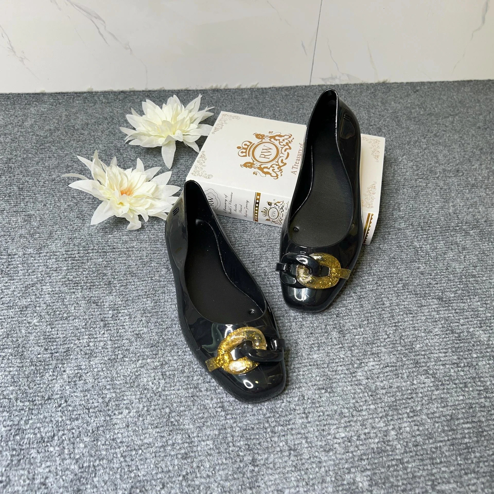 2024 Summer Womens Shoes Ladies Square Head Soft Sole Shallow Mouth Single Shoes Adult Fashion Flat Jelly Beach Sandals 35-40 240612