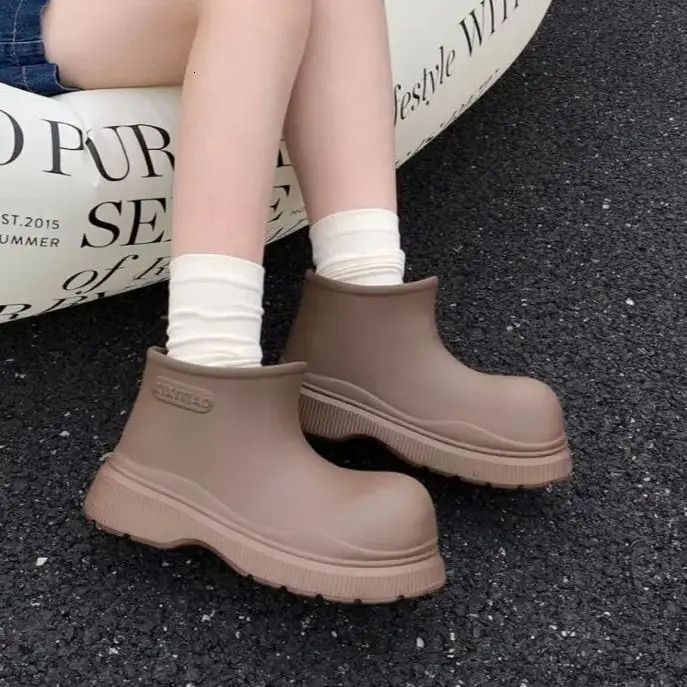 Fashion Softsole Waterproof Anti-slip Rubber Shoes Spring Summer Outer Ugly Moe Round Head Short Rain Boots Women Simple 240612