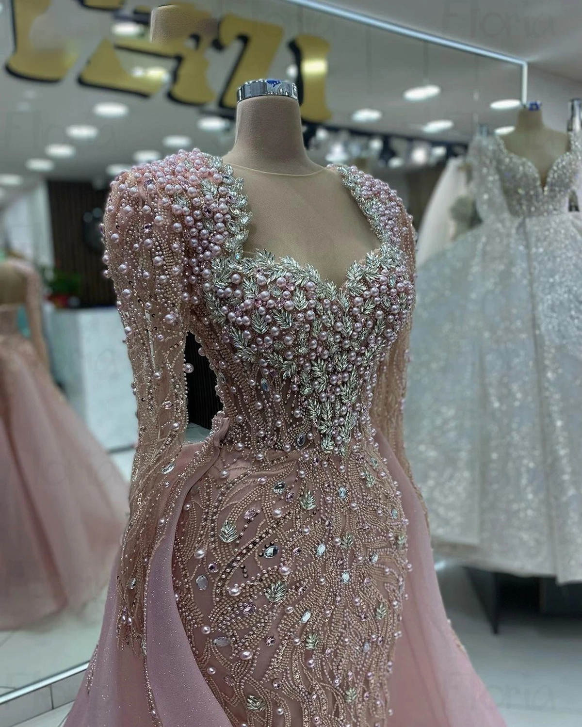 Luxury Evening Dresses Pearl Crystal Prom Gowns with Overskirt Beading Long Sleeve Custom Made Party Dresses Vestidos de noche