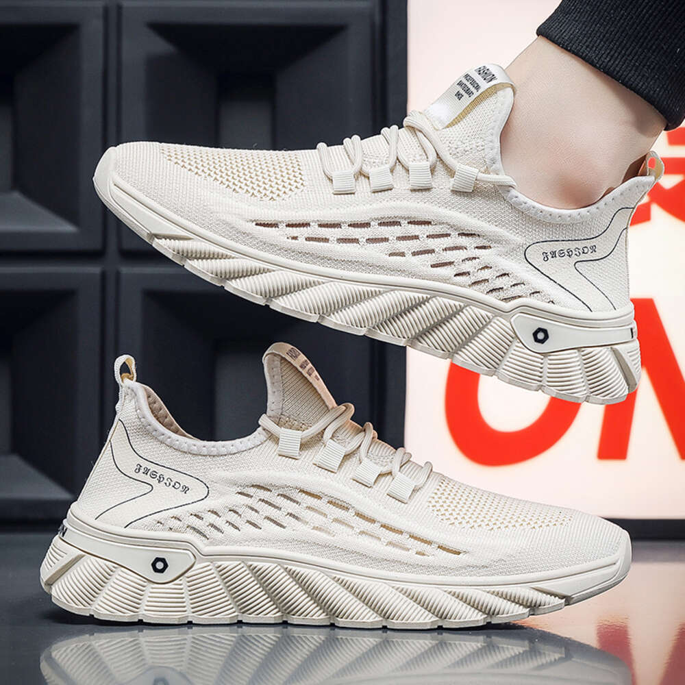 Men's New Breathable Mesh All-Match Trendy Thick-Soled Flying Woven Running Style Comfortable Walking Shoes