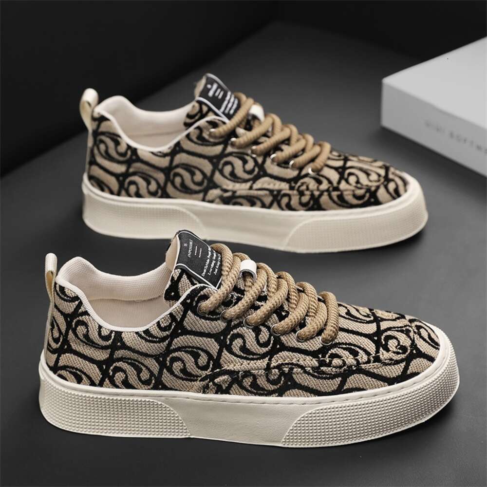 2024 Spring Fashion Brand Casual Sports Sneakers Low-Top Breathable Canvas Shoes High Style Anti-Slippery Comfort Autumn