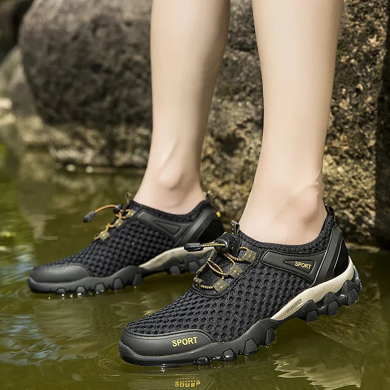 Summer River Upstream Shoes for Men Barefoot Beach Ultralight Water Sports Quick-Drying Outdoor Walking Wading Shoes 240612