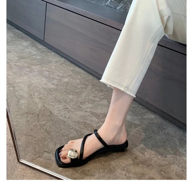 DOGHC Zapatillas De Verano Para Mujer Chanclas Informales Bajo Grueso Sandalias De Gladiador De Cuero 240613