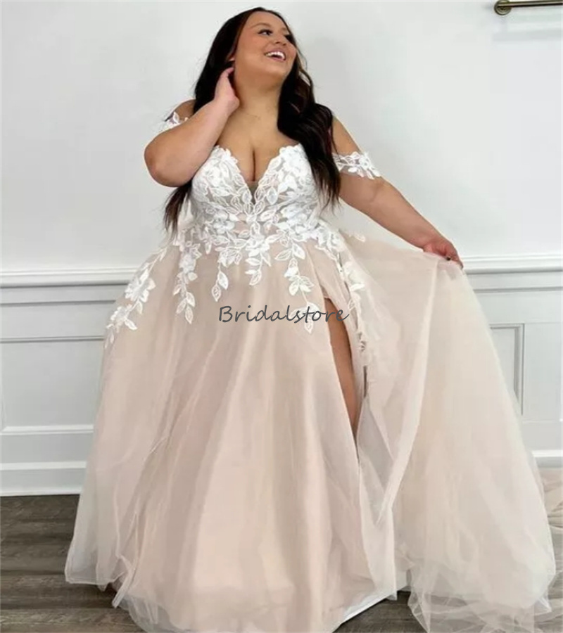 Big Size Chamapagne Wedding Dresses 2024 Off Shoulders Appliques Lace A Line Boho Bridal Gowns Elegant Beach Tulle Country High Slit Bride Dress Vesti