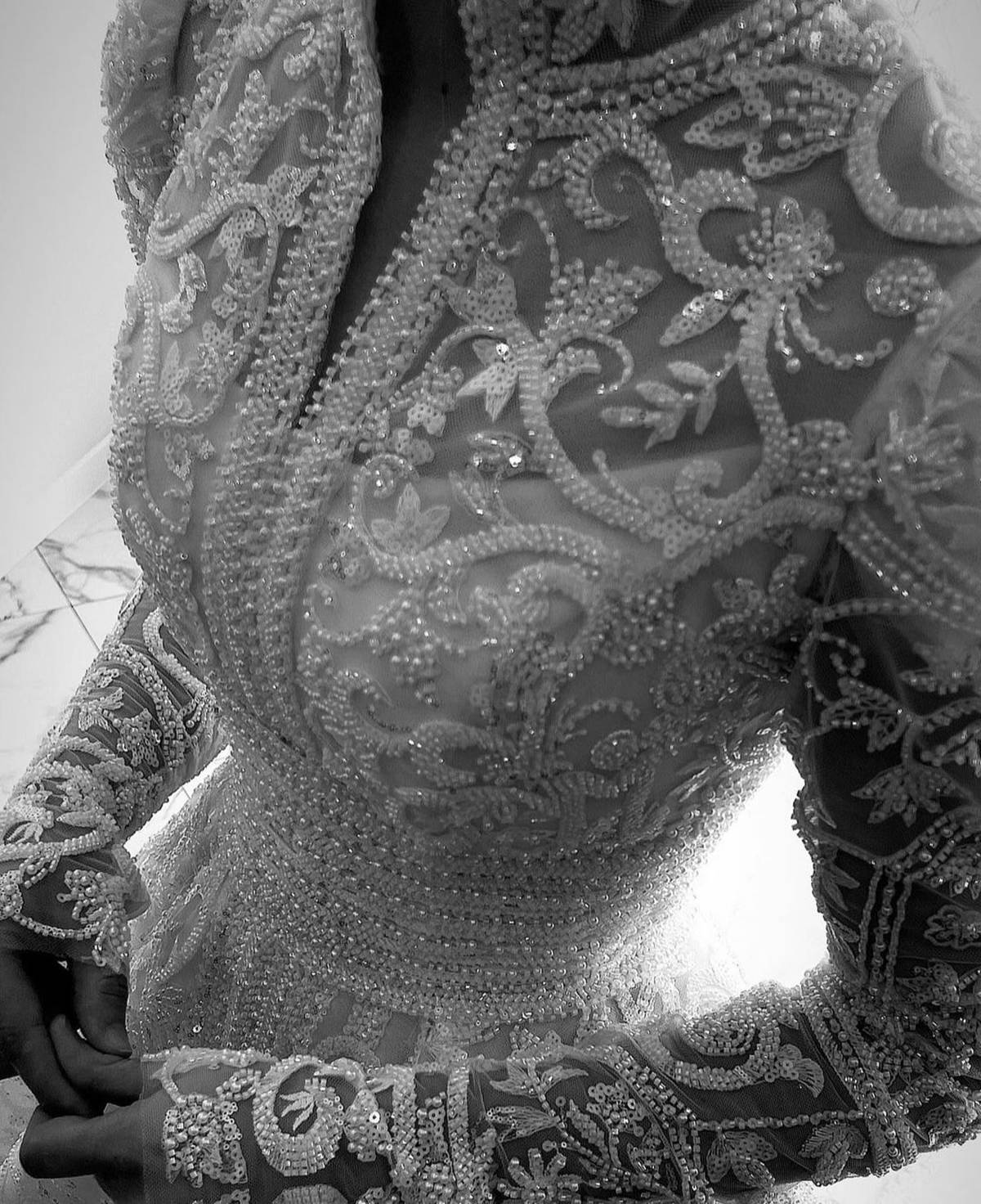 Luxury Wedding Dresses Sequins Beading High Neck Bridal Gowns Pearl Muslim Long Sleeve Custom Made A Line Dress Vestido de novia