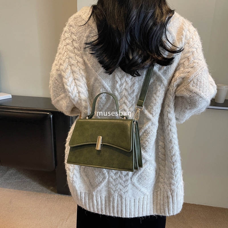 High end design French style niche fashionable and stylish Handheld small square bag popular on the internet New women's one shoulder crossbody u