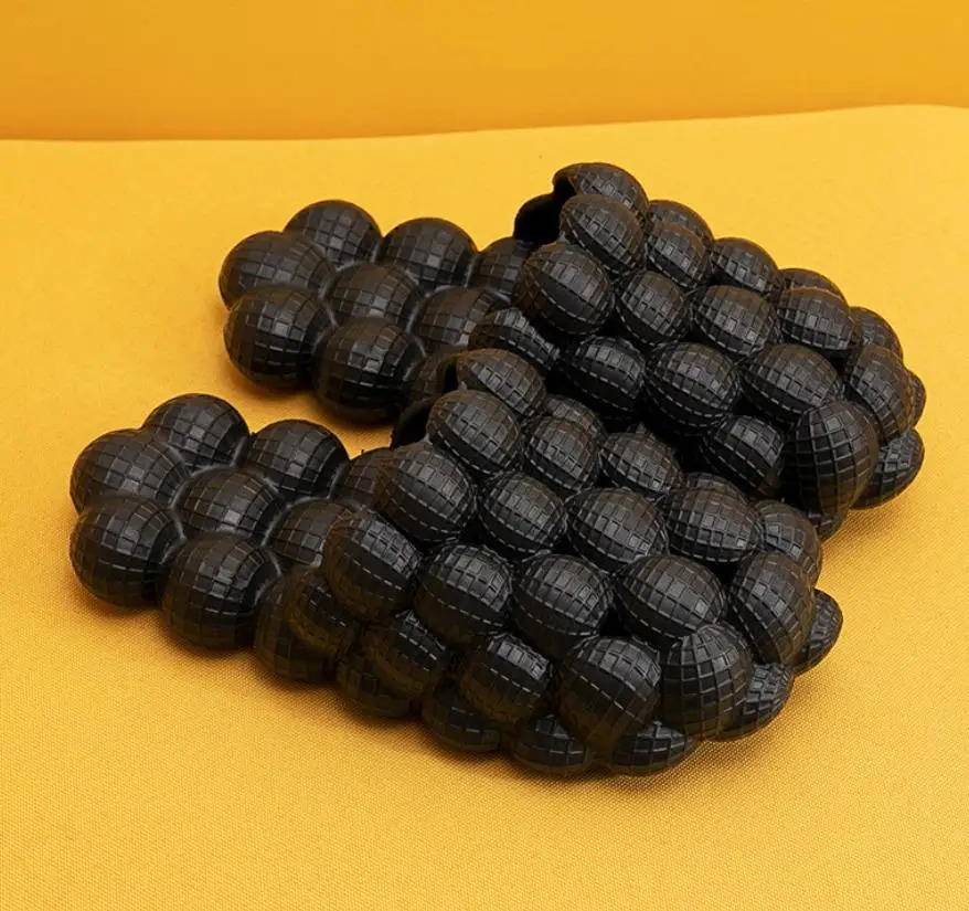 Summer Women Slippers Personality Bubble Fashion Slippers Home Massage Bottom Womens Sandals Men Slides 240613