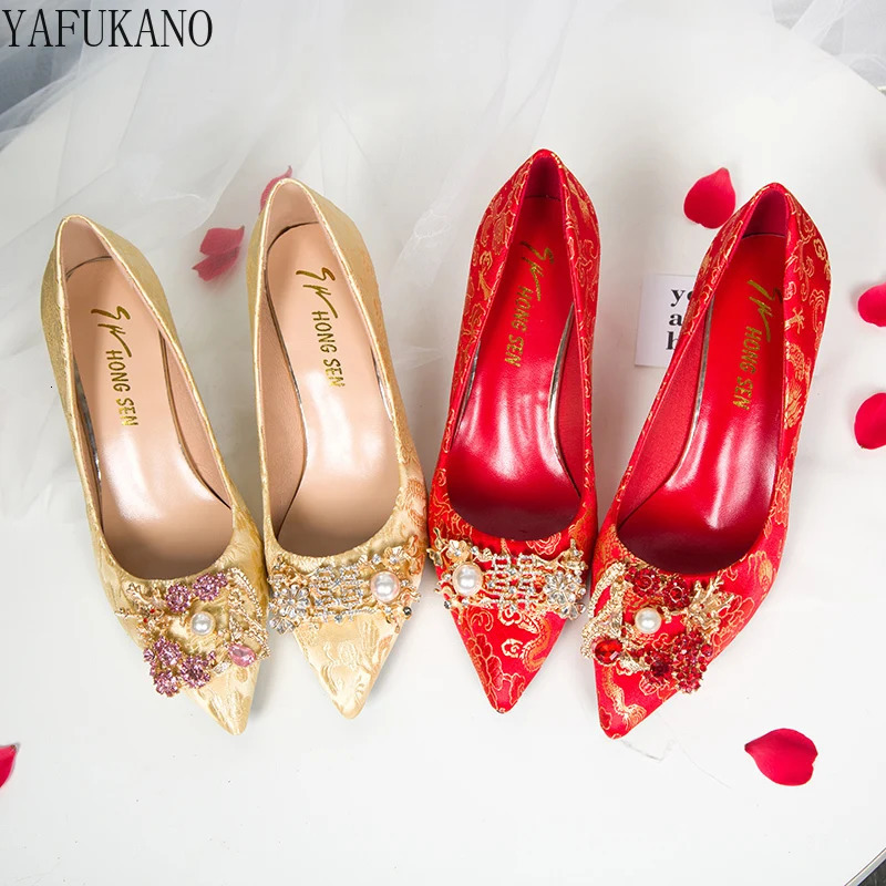 Chinese Wedding Shoes Thick Heel Red Rhinestone Buckle Bridal Shoes Party Dress Single Shoes Bridesmaid High Heels Women Pumps 240612