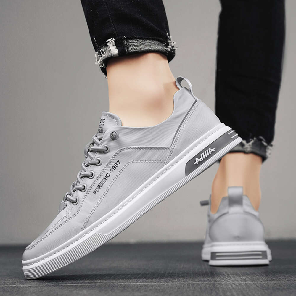 2024 New Lightweight Breathable Casual Fashion Thin Summer Walking Style Canvas Shoes
