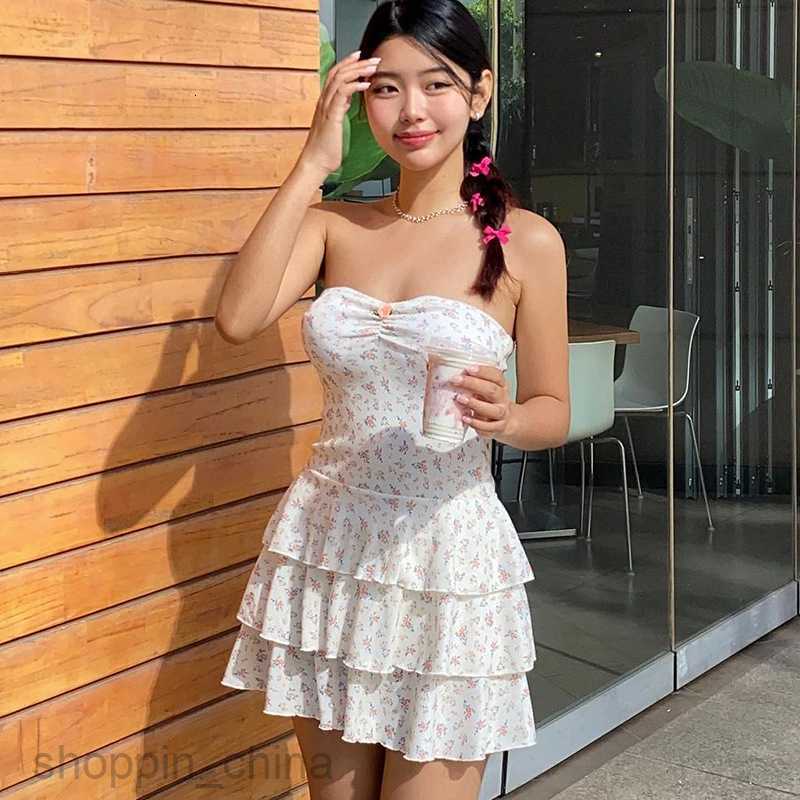 Basic Casual Dresses style summer new fashion cake floral wrap chest three-layer skirt edge sweet dress