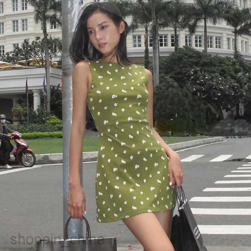 Basic Casual Dresses Street style summer sweet and sexy backless round neck floral loose and versatile skirt new style dress