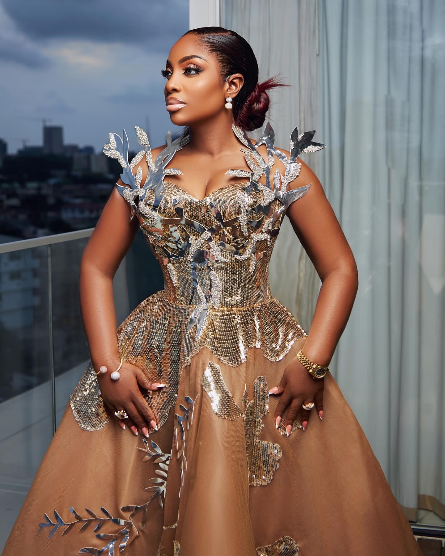 2024 Plus Size Gold Ball Gown Prom Dresses For Special Occasions Florals Tulle Evening Formal Party Second Reception Birthday Engagement Gowns Dress Z