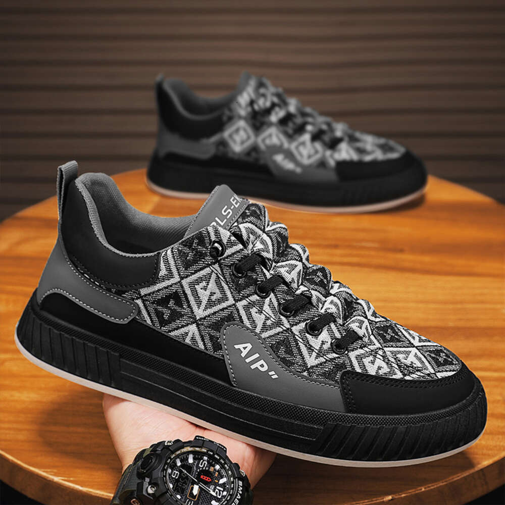 143 Four Seasons Casual Men's and Low Top Board Shoes at Special Offer Store