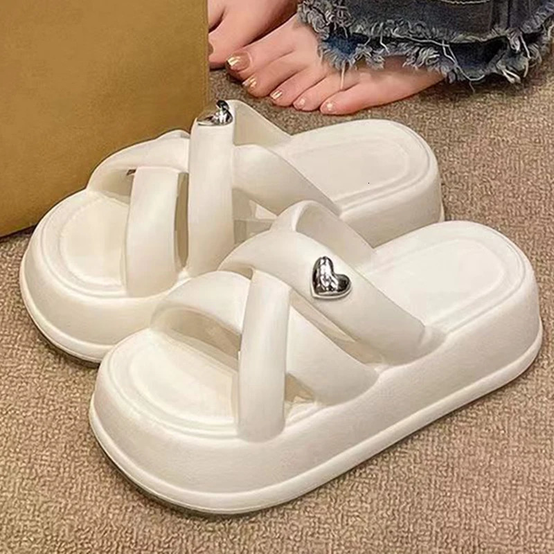 Summer Women Sandals Platform EVA Slippers Beach Vacation Slides Little Heart Decoration Thick Bottom Casual Slippers For Female 240613