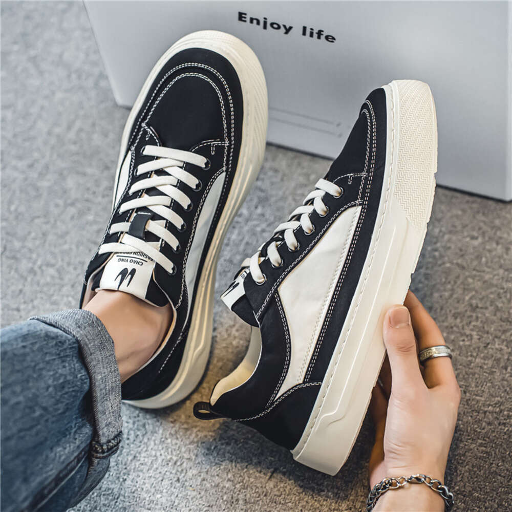 0030 Four Seasons Casual Cloth Men's and Board Shoes at Special Offer Store