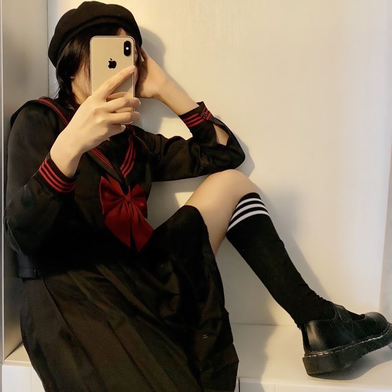 Black red and red three orthodox basic JK uniforms sailor suits middle suits Japanese female student class uniforms