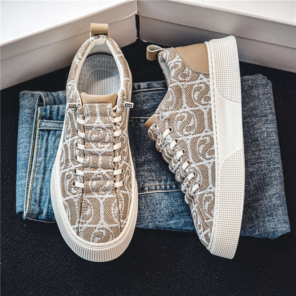 115 Four Seasons Fabric Casual Men's and Board Shoes at Special Offer Store