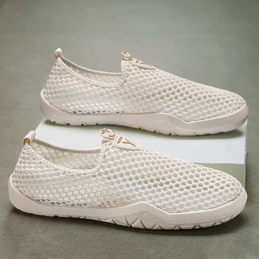 Summer casual men's shoes at a discount store