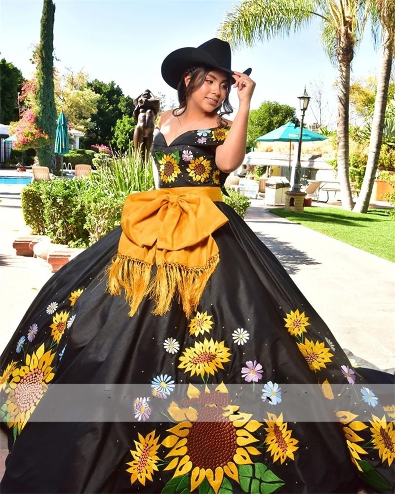 Suowers Embroidery Ball Gown Quinceanera 2024 Crystals Beads Mexican Sweet 16 Dresses Vestidos De 15 Anos