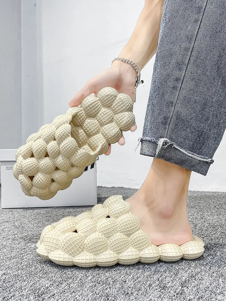 Summer Personality Bubble Slides Fashion Slippers Home Massage Bottom for Men Sandals Slide Mens Flip Flops Beach 240613
