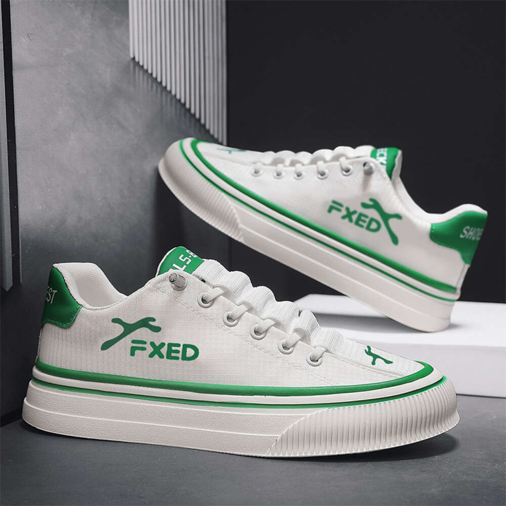 0026 Four Seasons Casual Cloth Men's and Board Shoes at Special Offer Store