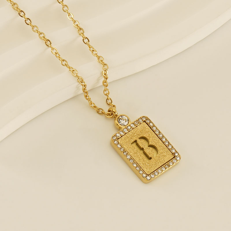 18K Gold English Letter Necklace Charm Designer Jewelry Alphabet Initial Cubic Zircon Diamond Pendant Necklaces Stainless Steel Gold Chain for Woman G