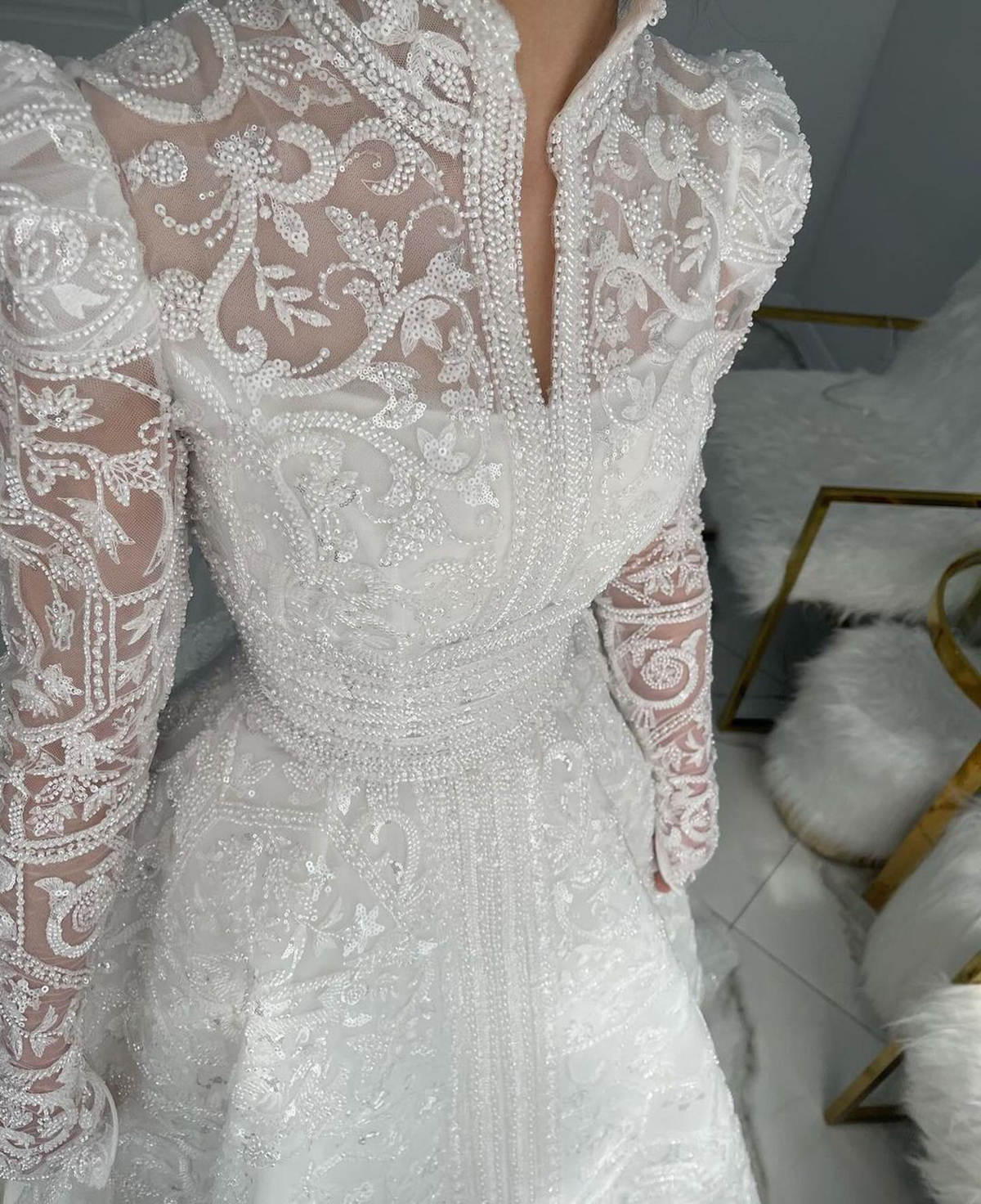 Luxury Wedding Dresses Sequins Beading High Neck Bridal Gowns Pearl Muslim Long Sleeve Custom Made A Line Dress Vestido de novia