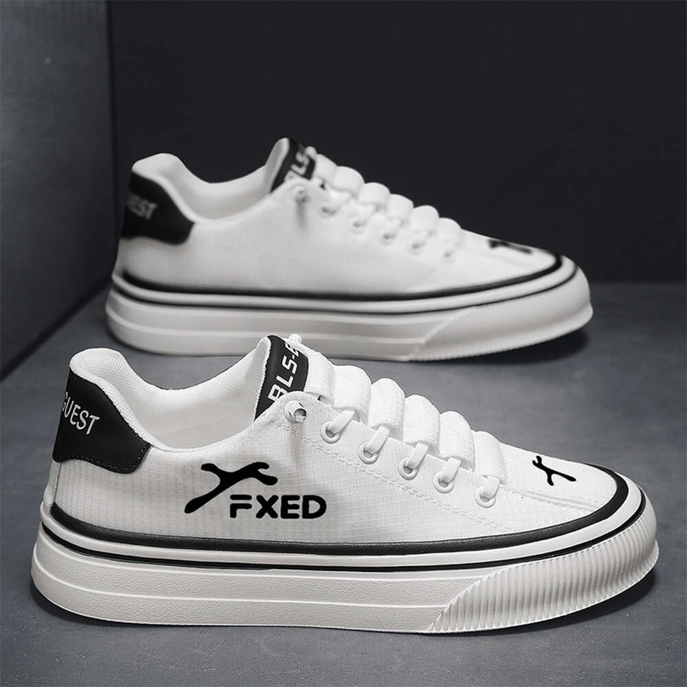 0026 Four Seasons Casual Cloth Men's and Board Shoes at Special Offer Store