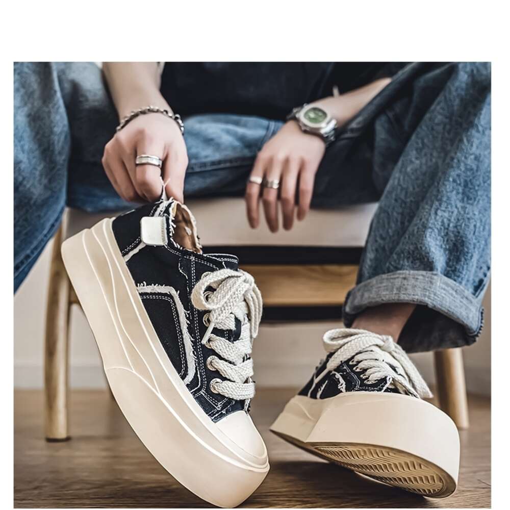 0031 Four Seasons Casual Cloth Men's and Board Shoes at Special Offer Store