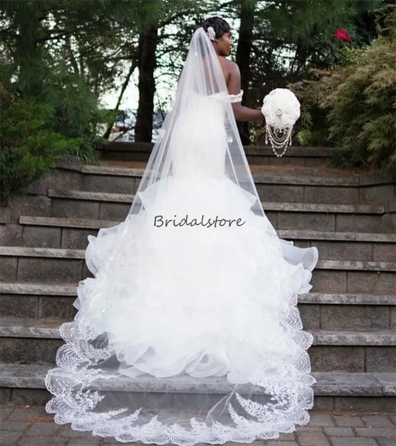 South African Mermaid Wedding Dresses With Ruffles Bottom Elegant Off Shoulders Appliques Lace Garden Country Bridal Dress 2024 Backless Sweep Train V