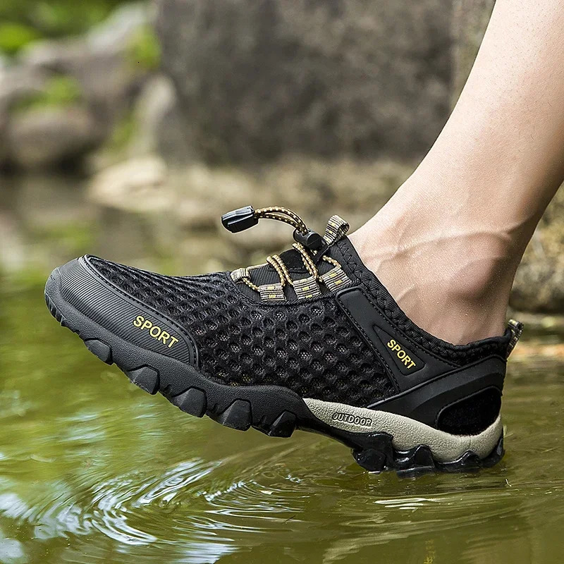 Summer River Upstream Shoes for Men Barefoot Beach Ultralight Water Sports Quick-Drying Outdoor Walking Wading Shoes 240612