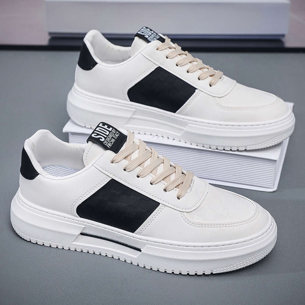 2024 Customized Men's Casual Sneakers Breathable Soft Comfortable Korean Edition Sports Board Shoes Little Walking Style