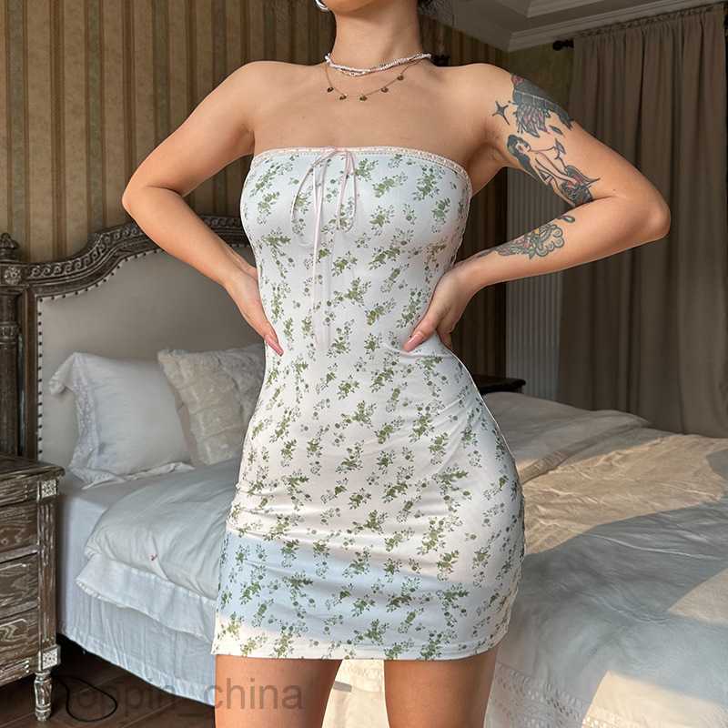 Basic Casual Women Dresses Women's Fresh and Sweet Style New Sexy Chest Wrap, Hip Tie Back Versatile Fragmented Flower Dress