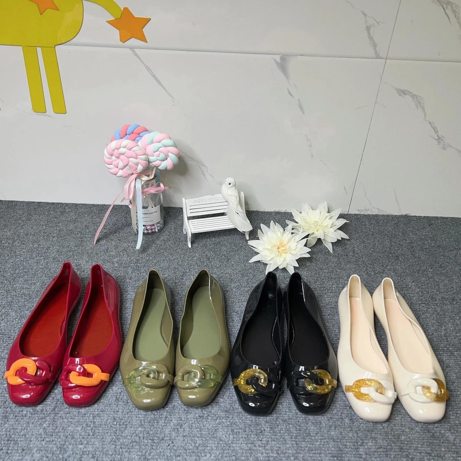 2024 Summer Womens Shoes Ladies Square Head Soft Sole Shallow Mouth Single Shoes Adult Fashion Flat Jelly Beach Sandals 35-40 240612