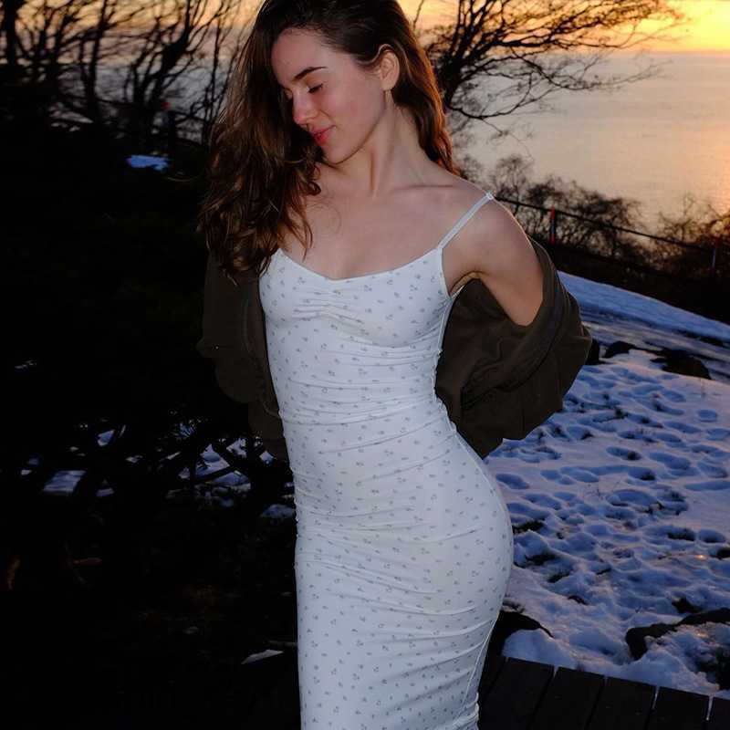 Basic Casual Dresses Sweet Slim Fit U-Neck Mid style Wrap Hip Fragmented Flower Hanging Strap Dress