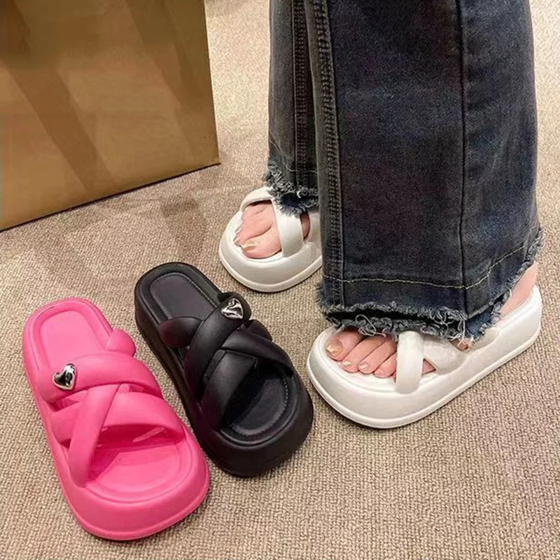 Summer Women Sandals Platform EVA Slippers Beach Vacation Slides Little Heart Decoration Thick Bottom Casual Slippers For Female 240613