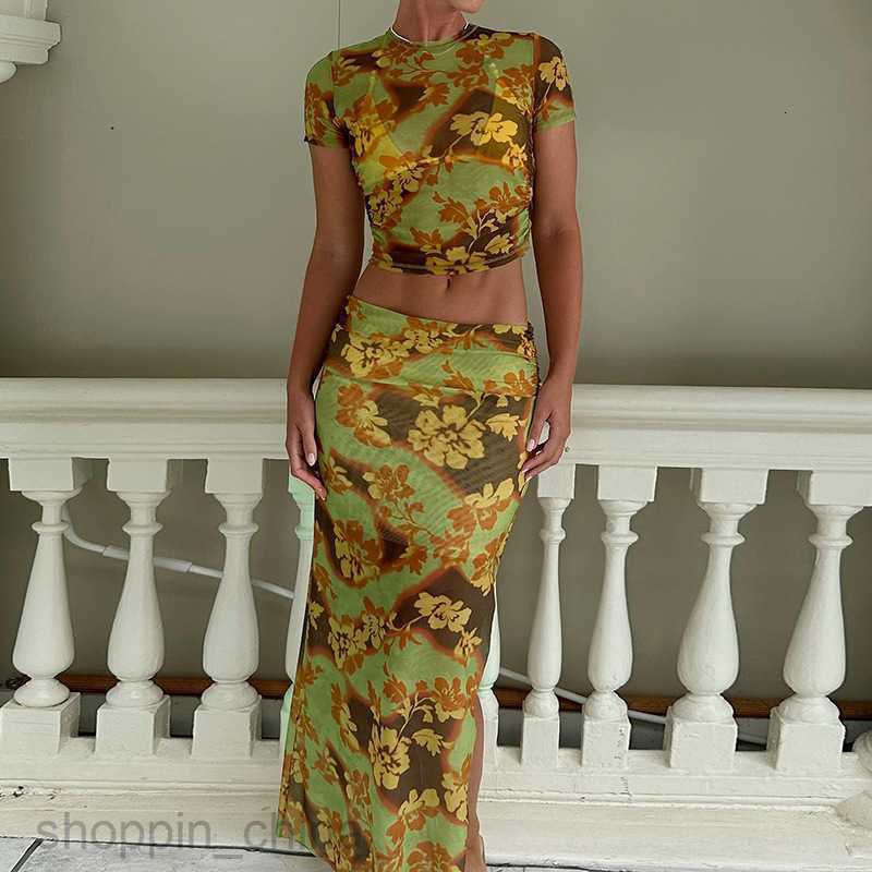 Two Piece Dress Sets Women's new fashionable floral print mesh T-shirt buttocks, slim fit temperament, spring long skirt set