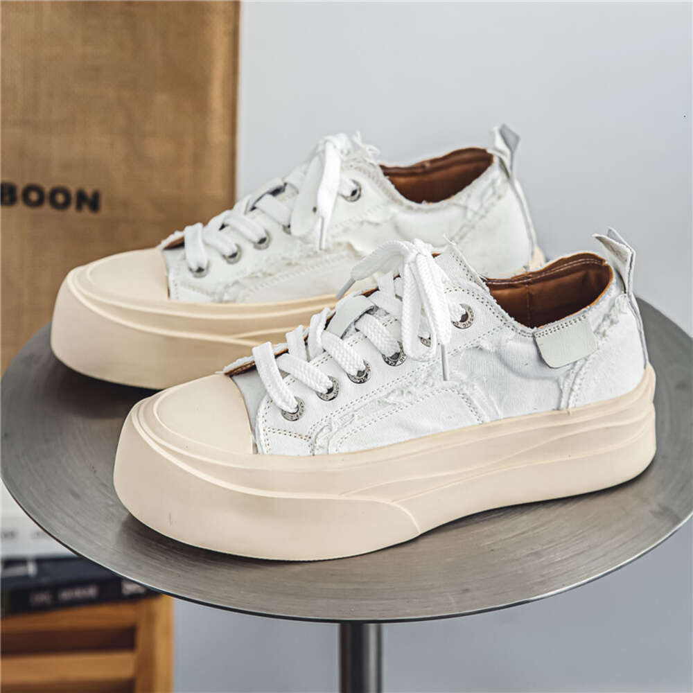 0031 Four Seasons Casual Cloth Men's and Board Shoes at Special Offer Store