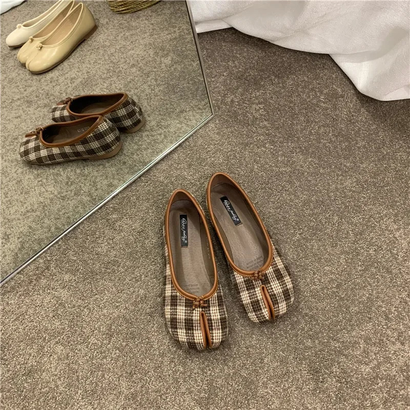 Bailamos Women Flats Tabi Ninja Shoes Woman Microfiber Leather Comfy Split Toe Slippers Soft Bottom Loafers Solid Brief 240612