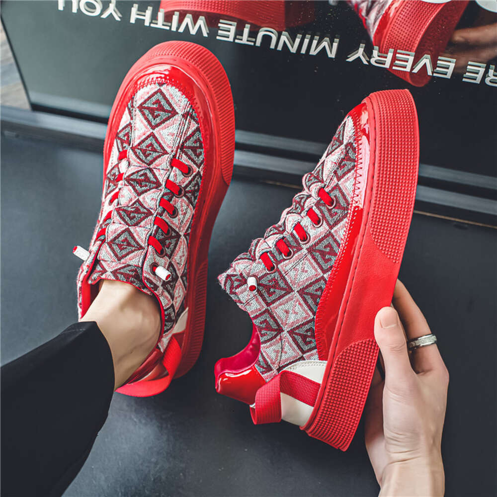 127 Four Seasons Fabric Casual Men's and Board Shoes at Special Offer Store