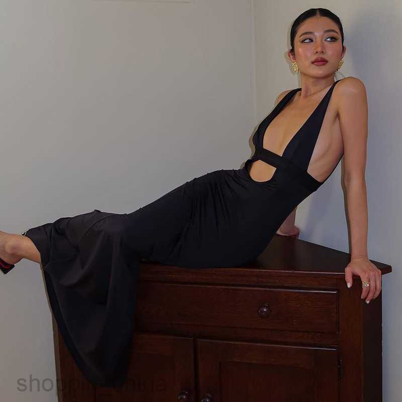 Basic Casual Women Dresses new sexy deep V patch hollowed out chest wrap style long skirt slim fitting suspender dress