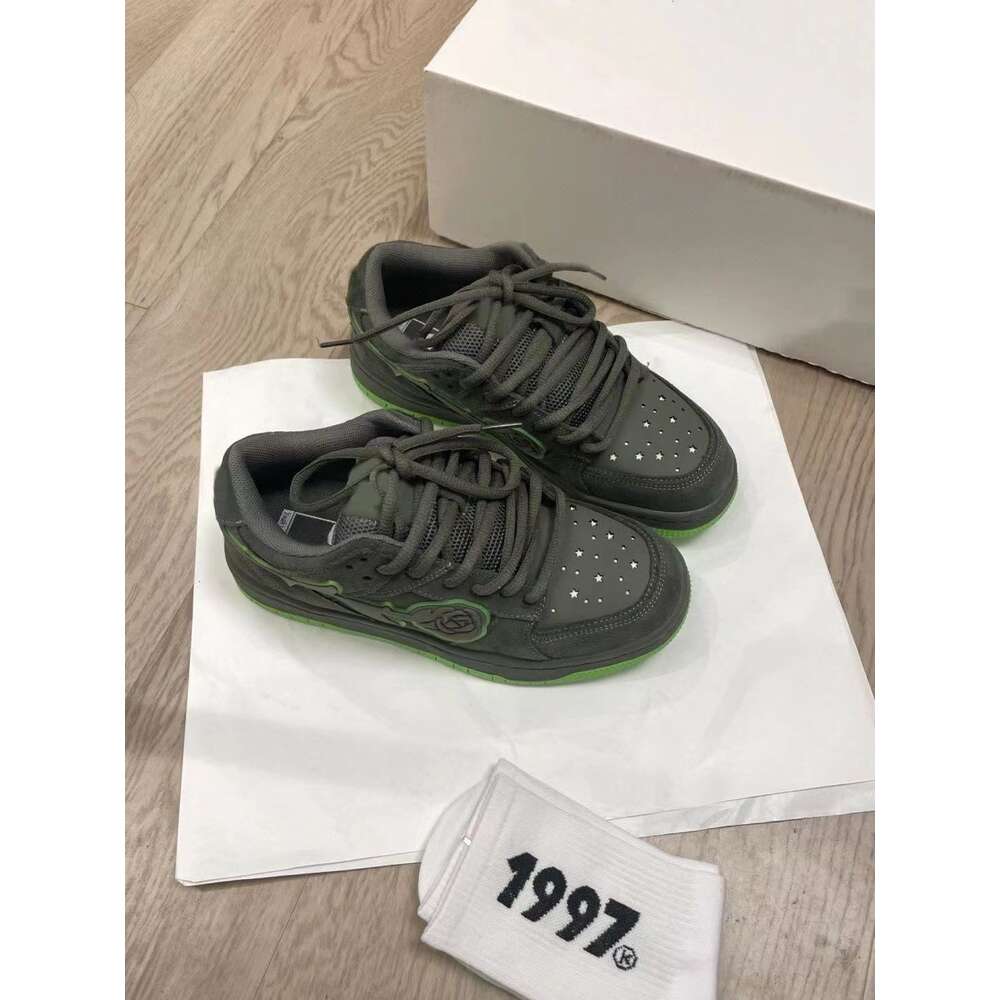 Dark Night Rose Sneakers Women 2024 Spring Fashion New Niche Design National Tide Couple Hit Color Sports Casual Bread Shoes