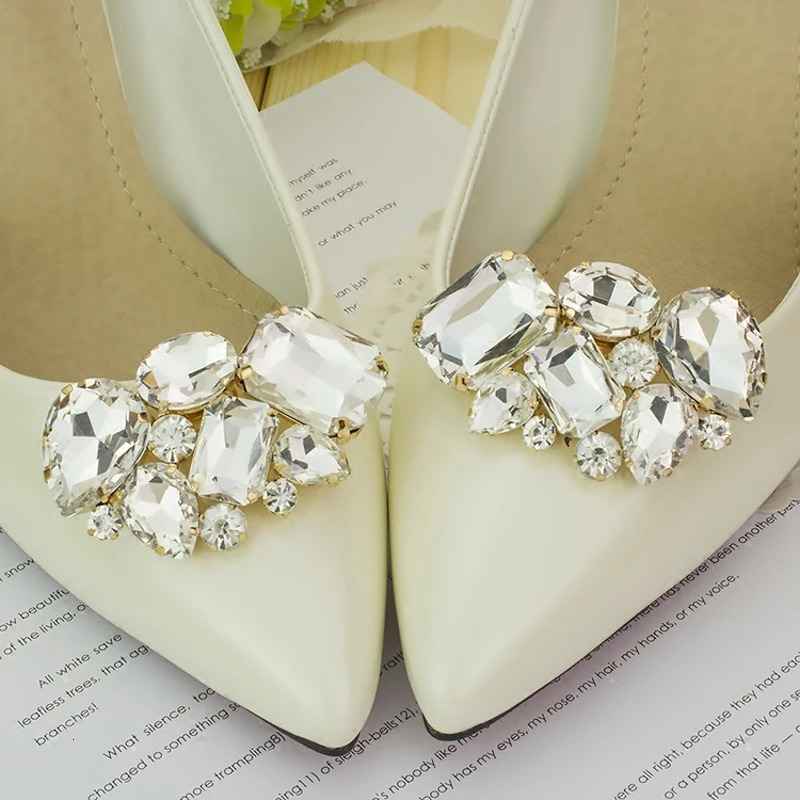 1 Pair Women Shoe Decorations Clips shoe buckle Crystal Decorations Clips Shoe Charms Accessories Fashion 240613
