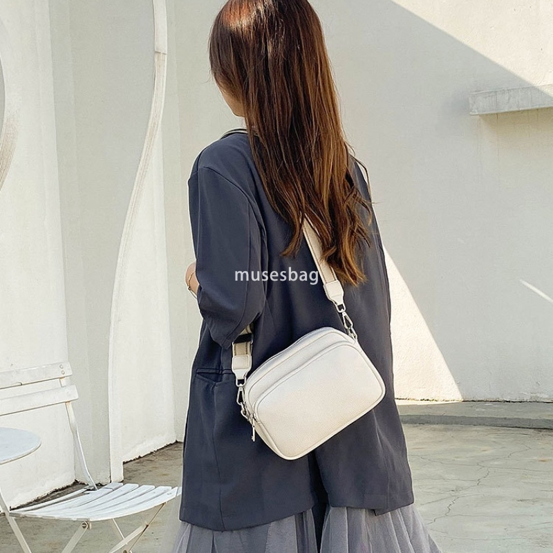 Designer Women's High Quality Trendy Women's Bag Large Capacity Classic Fashion One Shoulder Crossbody Bag Temperament Retro Practical Small
