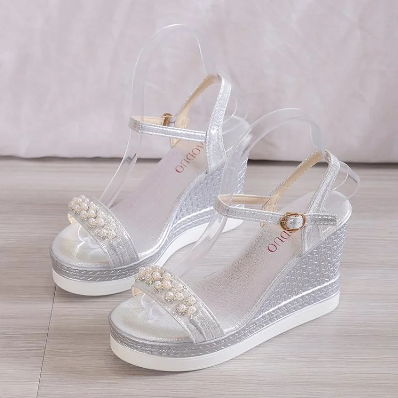 Womens Sandals 2024 Summer Pearl Transparent Rhinestone High Heel Buckle Womens Wedge Sandals Womens Beach Shoes 240612